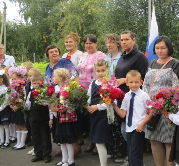 Школа распахнула свои двери для школьников!