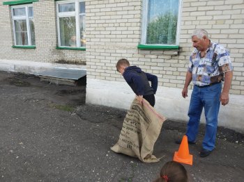 Веселые старты на пришкольное площадке 